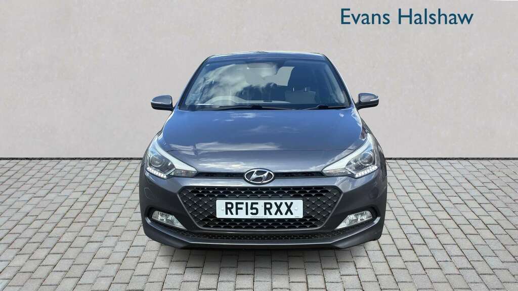 Hyundai I20 1.4 Se 2015 Grey #2