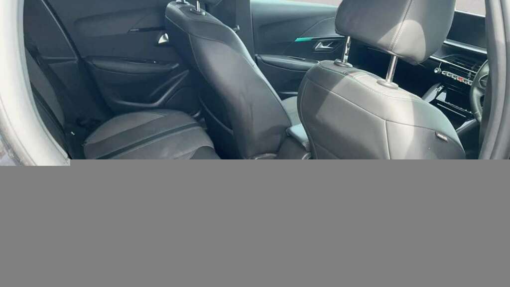 Peugeot 208 1.2 Puretech 100 Allure Eat8 2020 Black #5