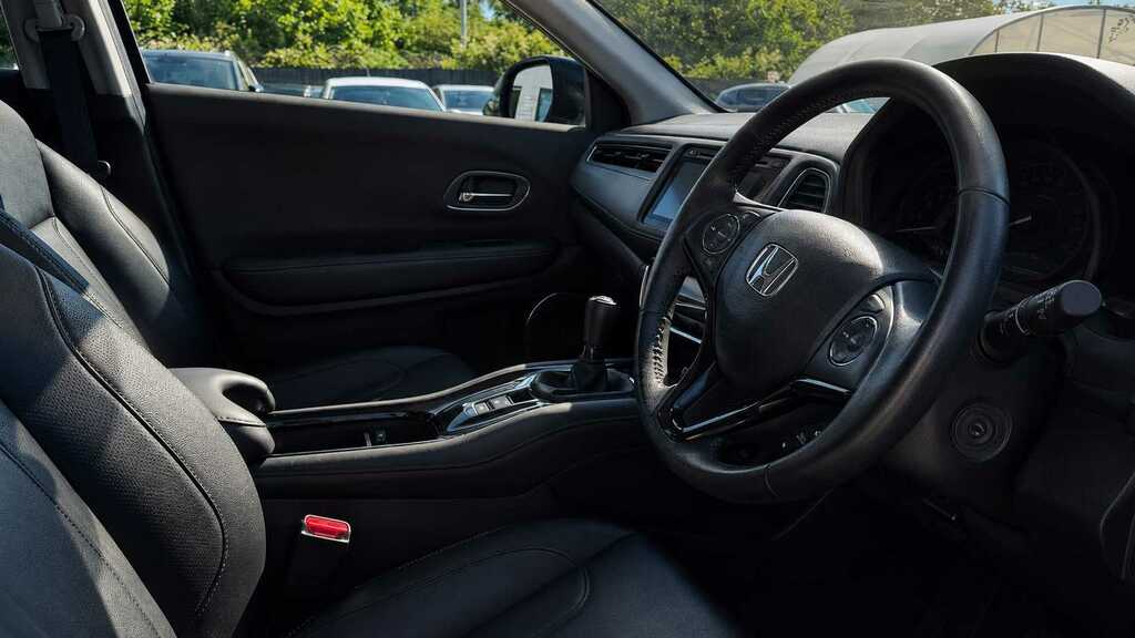 Honda Hr-V 1.5 I-vtec Se 2018 Black #3
