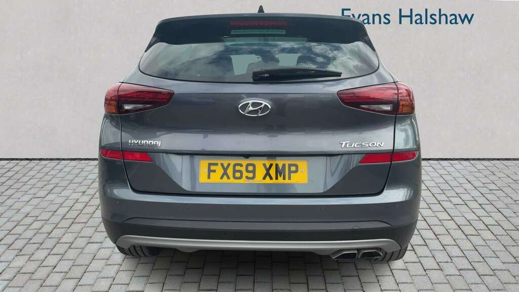Hyundai Tucson 1.6 Crdi 136 Premium Se 2Wd Dct 2019 Grey #3