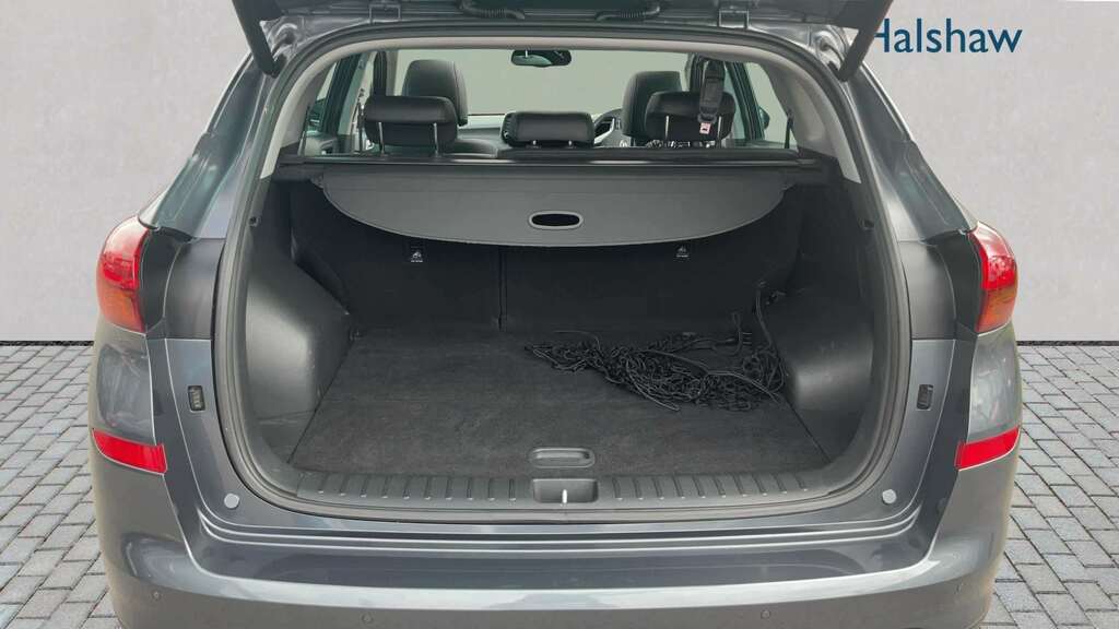 Hyundai Tucson 1.6 Crdi 136 Premium Se 2Wd Dct 2019 Grey #4