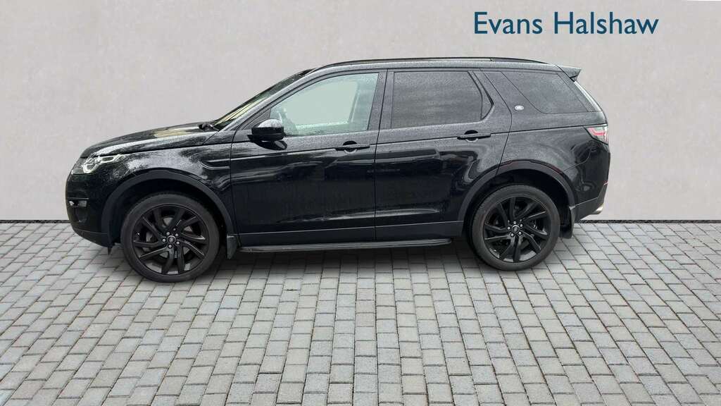 Land Rover Discovery Sport 2.0 Td4 180 Hse Black 2018 Black #4