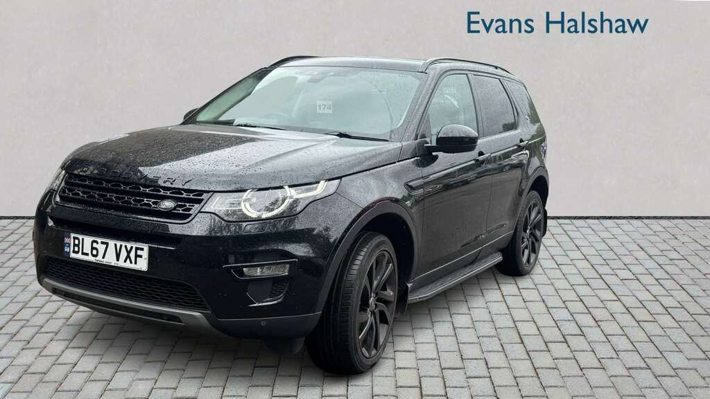 Land Rover Discovery Sport 2.0 Td4 180 Hse Black 2018 Black #3