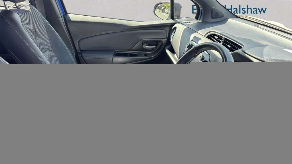 Toyota Yaris Excel Silver #7