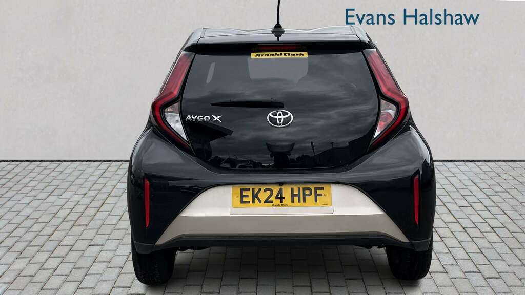 Toyota Aygo X 1.0 Vvt-i Edge 2024 Brown #2