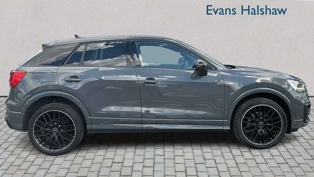 Audi Q2 35 Tfsi Black Edition S Tronic 2019 Grey #5