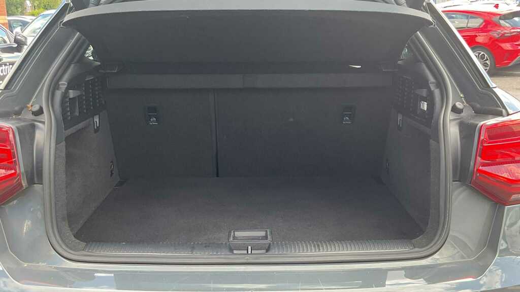 Audi Q2 30 Tdi S Line Black #8