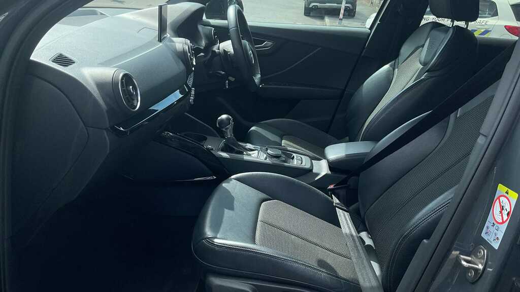 Audi Q2 30 Tdi S Line Black #7