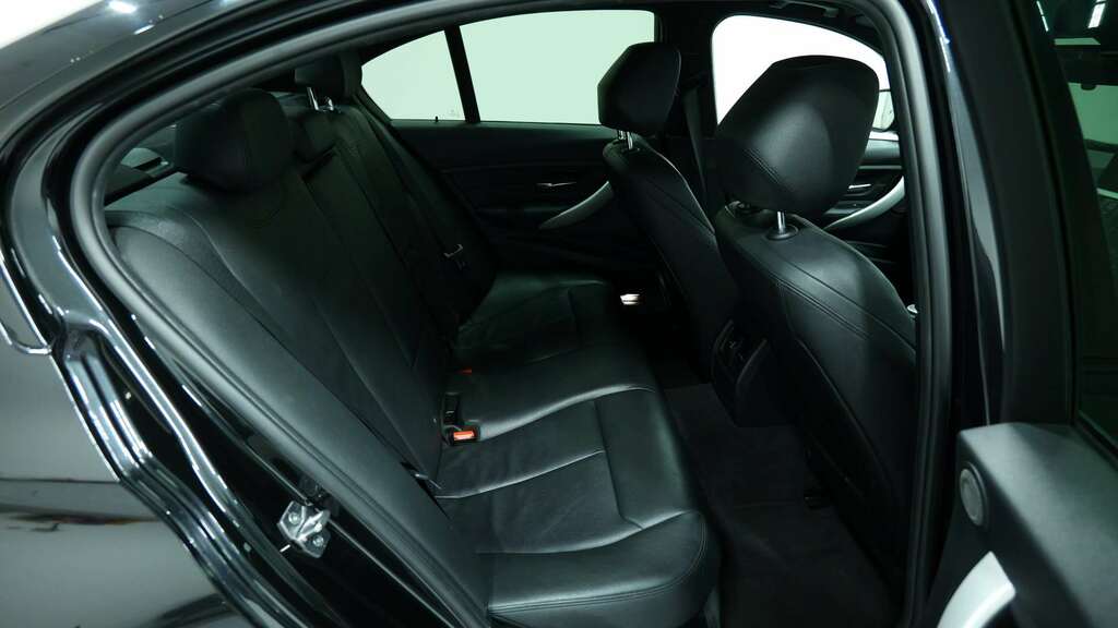 BMW 3 Series 2.0 320D Ed Plus 161 Bhp Blue #11