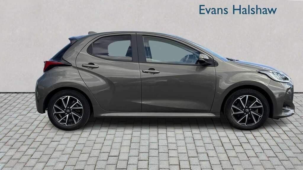 Toyota Yaris 1.5 Hybrid Design Cvt 2022 Brown #5