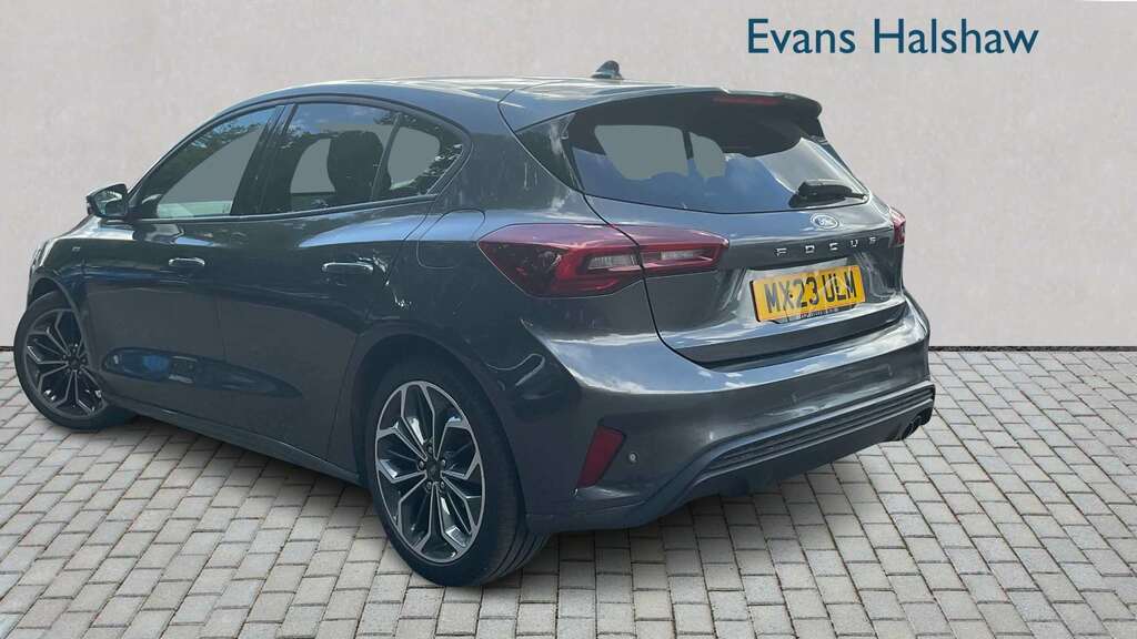 Ford Focus 1.0 Ecoboost St-line X 2023 Grey #2