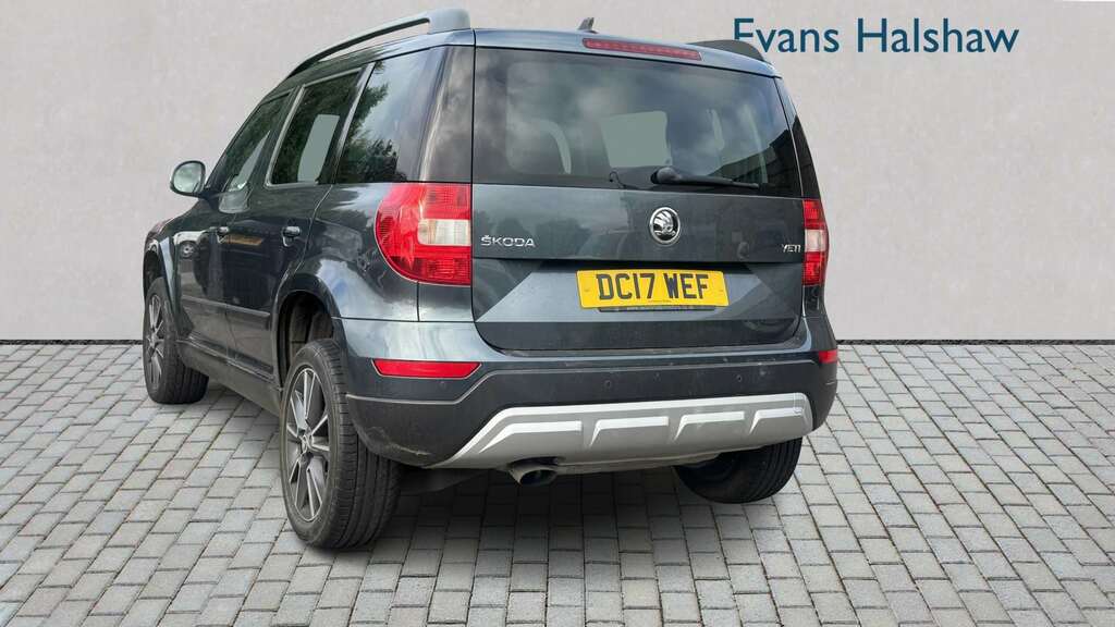 Skoda Yeti 1.2 Tsi 110 Se Drive Dsg 2017 Grey #4