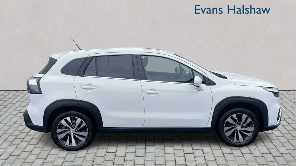 Suzuki S Cross 1.4 Boosterjet 48V Hybrid Ultra 2024 White #2