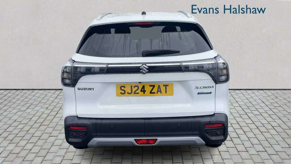 Suzuki S Cross 1.4 Boosterjet 48V Hybrid Ultra 2024 White #5