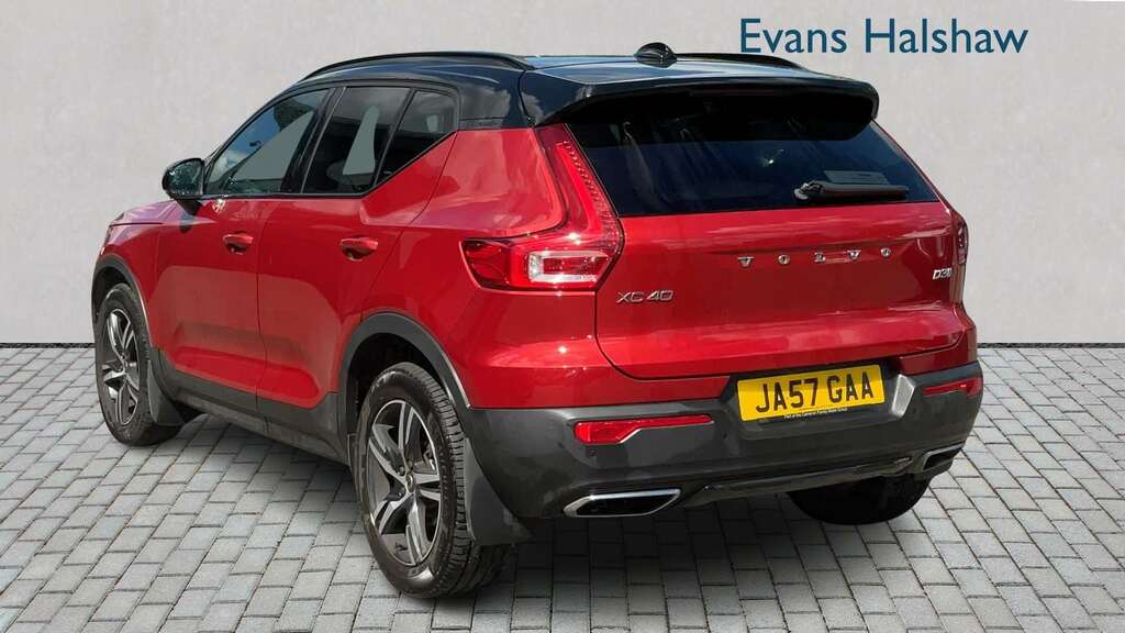 Volvo XC40 2.0 D3 R Design Geartronic 2019 Red