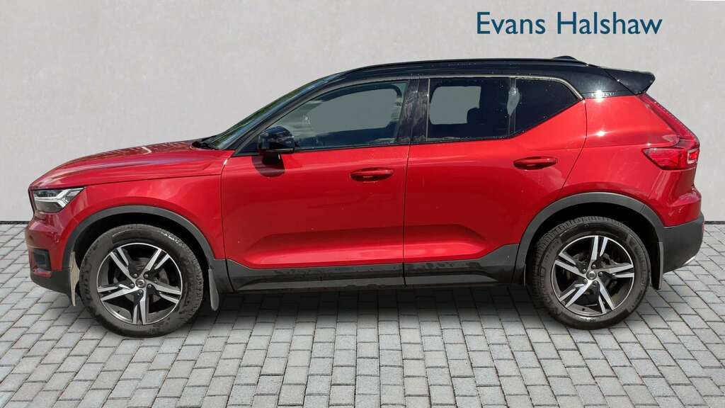Volvo XC40 2.0 D3 R Design Geartronic 2019 Red #3