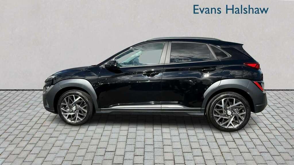 Hyundai Kona 1.6 Gdi Hybrid Ultimate Dct 2023 Black #3