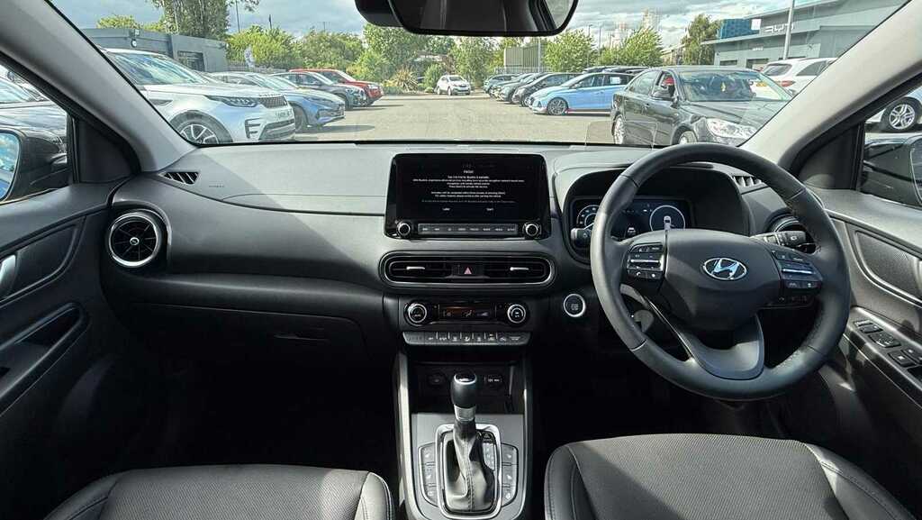 Hyundai Kona 1.6 Gdi Hybrid Ultimate Dct 2023 Black #5