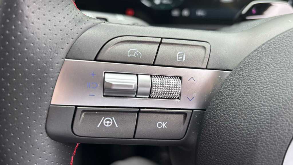 Hyundai Kona Ultimate Black #9