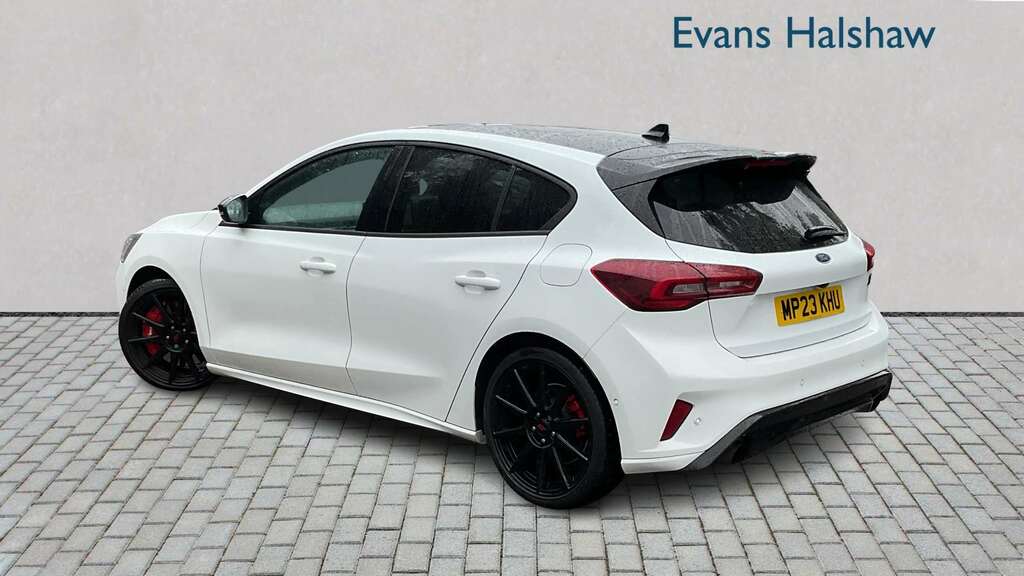 Ford Focus 2.3 Ecoboost St 2023 White #3