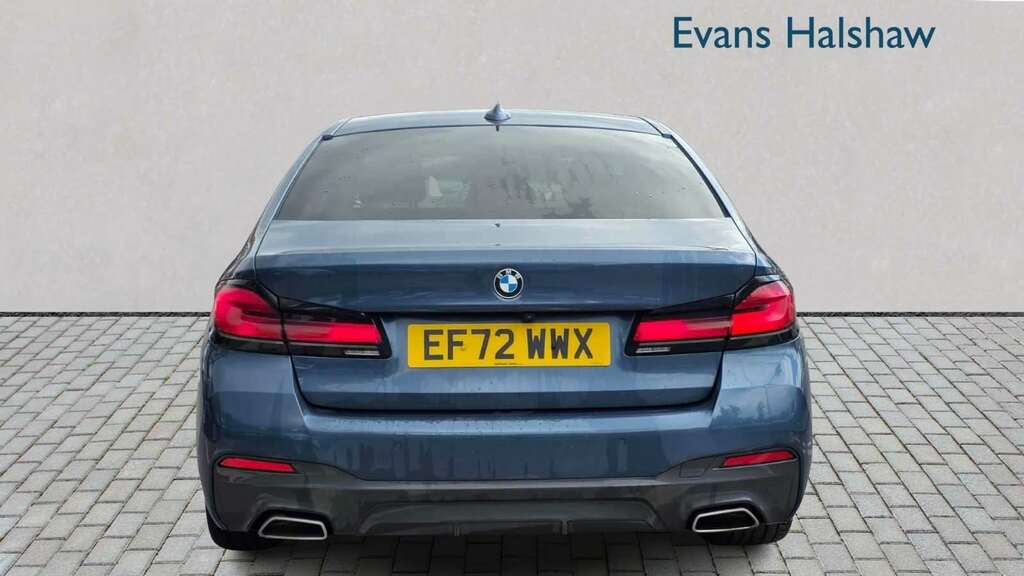 BMW 5 Series 520D Mht M Sport Step 2022 Blue #3