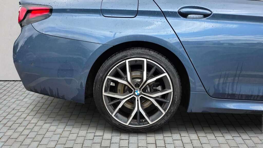 BMW 5 Series 520D Mht M Sport Step 2022 Blue #5