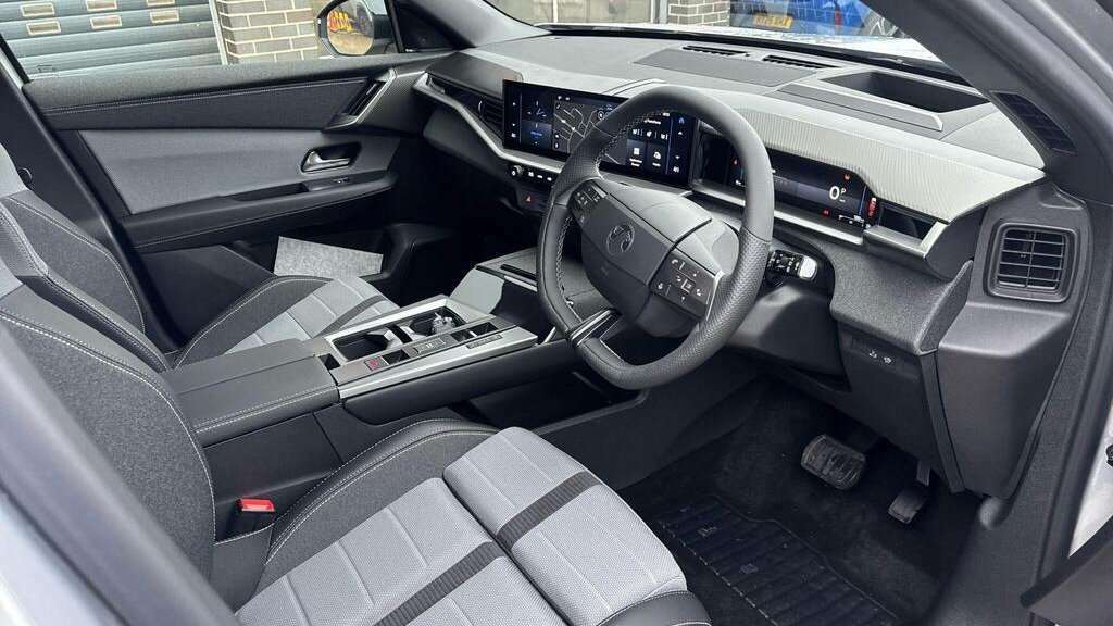 Vauxhall Grandland Ultimate Blue #10