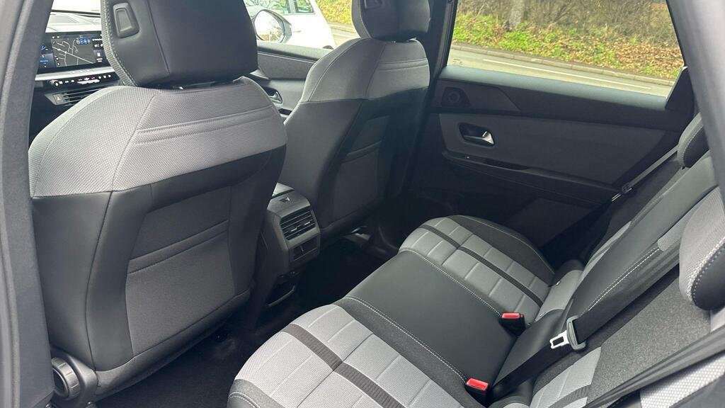 Vauxhall Grandland Ultimate Blue #22