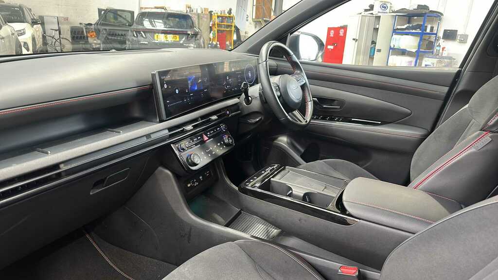 Hyundai Tucson Ultimate Black #13