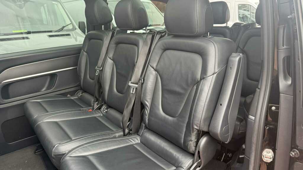 Mercedes-Benz V Class V300 D Amg Line 9G-tronic Long 2020 Black #4