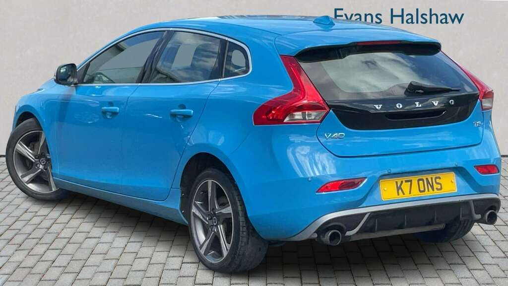 Volvo V40 T2 122 R Design 2015 Blue #2