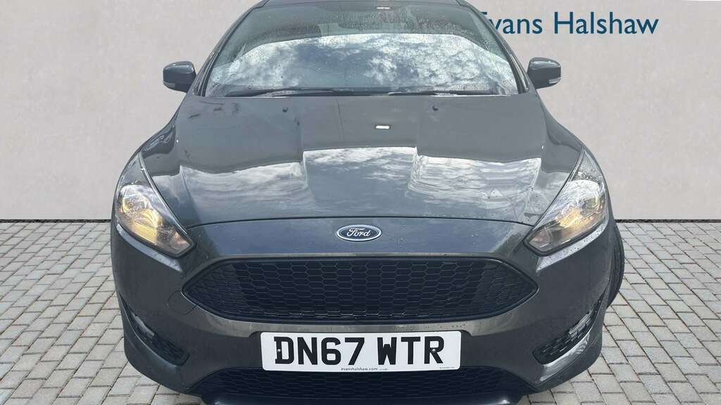 Ford Focus 1.5 Tdci 120 St-line 2017 Grey #2