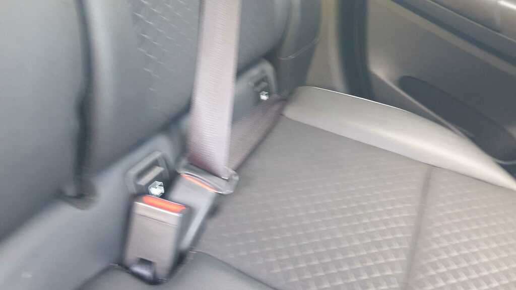 Nissan Juke 1.0 Dig-t 114 N-connecta Silver #16