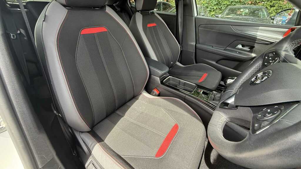 Vauxhall Mokka Ultimate Red #9