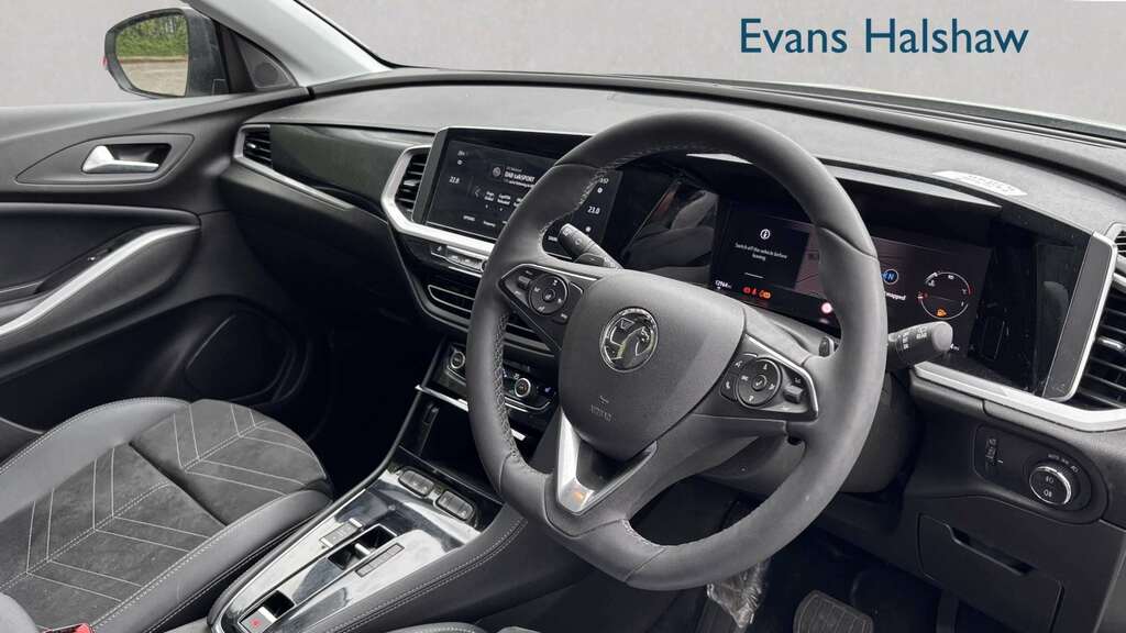 Vauxhall Grandland 1.2 Hybrid 136 Ultimate E-dct6 2024 White