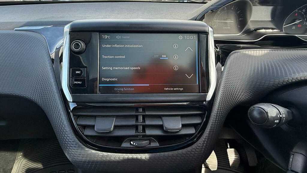 Peugeot 208 Hatchback Black #14