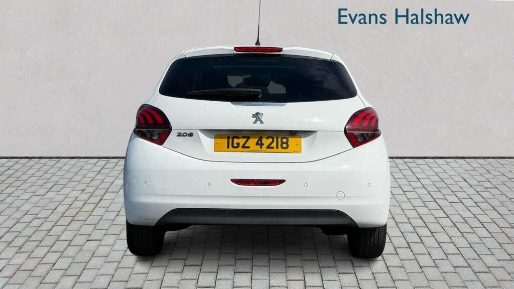 Peugeot 208 Hatchback Black #7