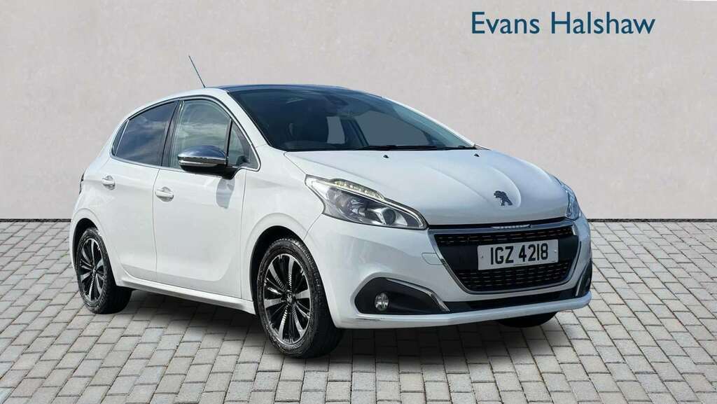 Peugeot 208 1.2 Puretech Allure Premium 2017 White