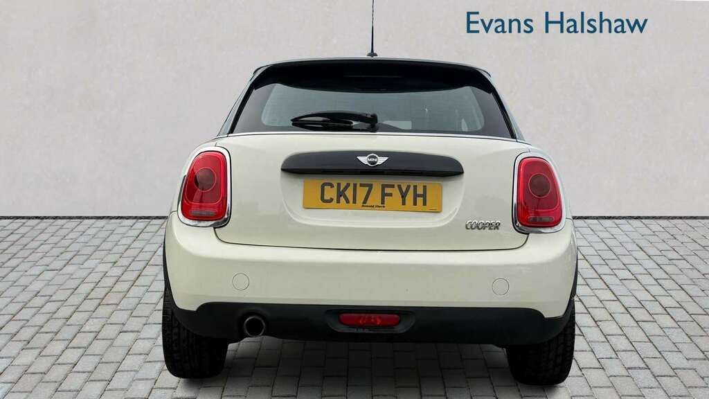 Mini Hatch 1.5 Cooper Seven 2017 CK17FYH White #5
