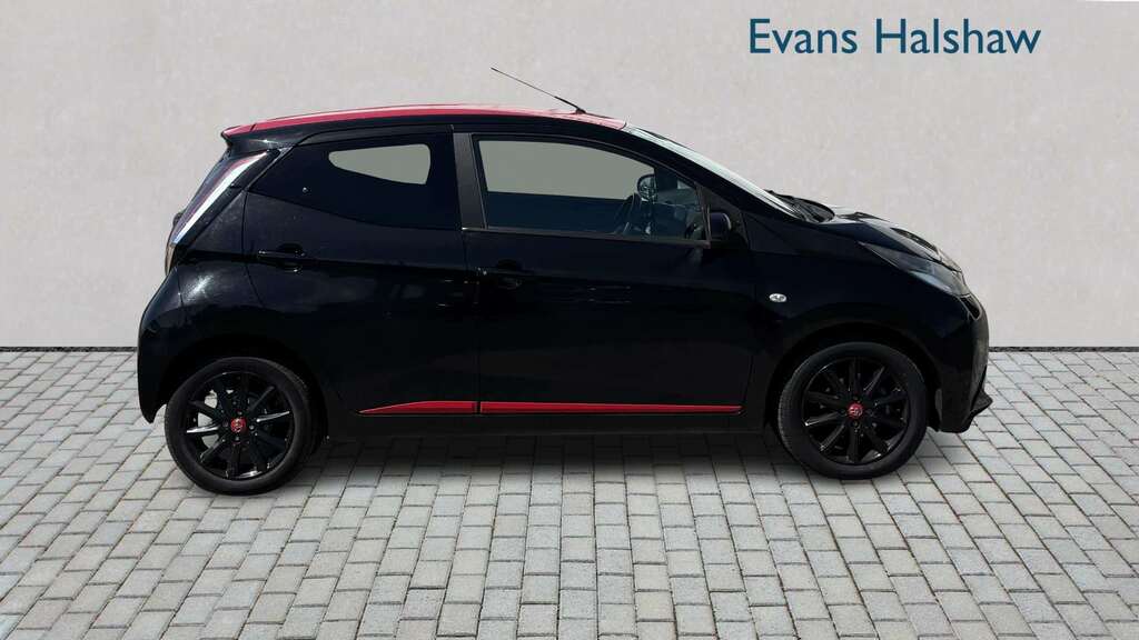 Toyota Aygo 1.0 Vvt-i X-press X-shift 2017 Black #3