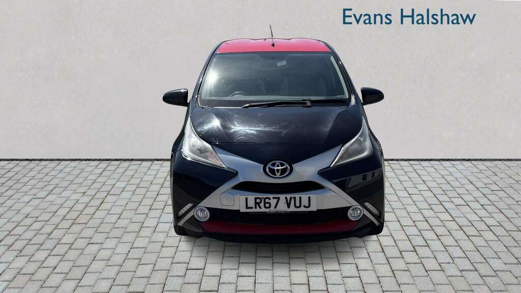 Toyota Aygo 1.0 Vvt-i X-press X-shift 2017 Black #4