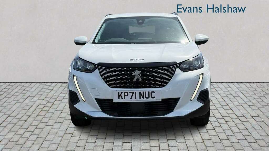 Peugeot 2008 1.2 Puretech Allure 2021 White #4