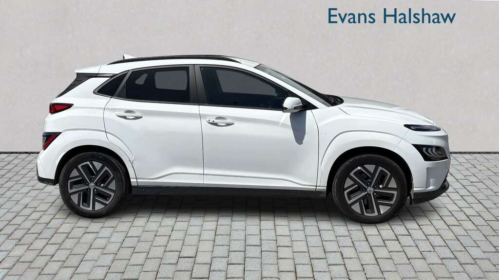 Hyundai Kona 100Kw Premium 39Kwh 2023 White #3