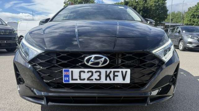 Hyundai I20 1.0T Gdi 48V Mhd Premium Dct 2023 Black #3