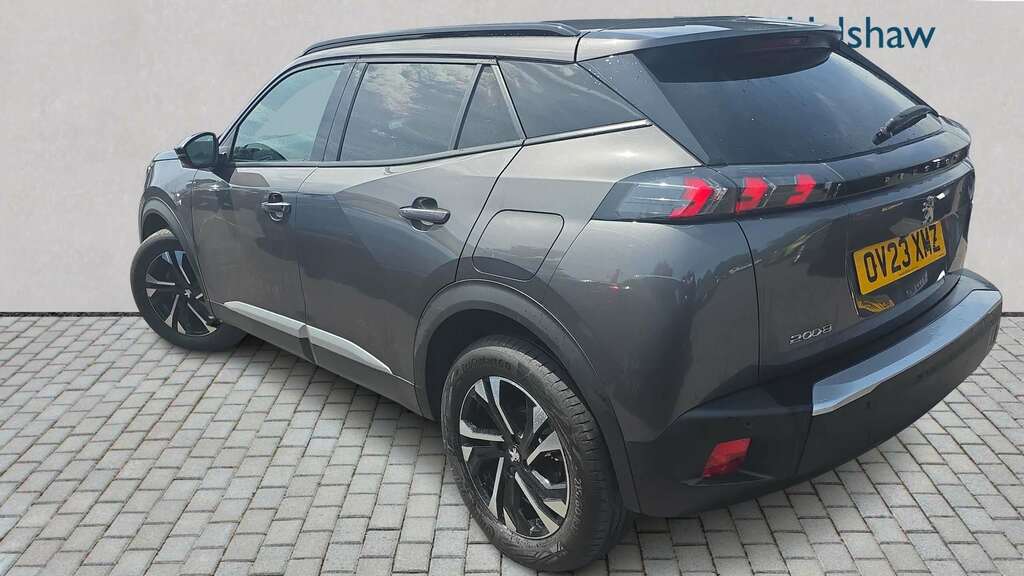 Peugeot 2008 1.2 Puretech Allure Premium 2023 Grey #2
