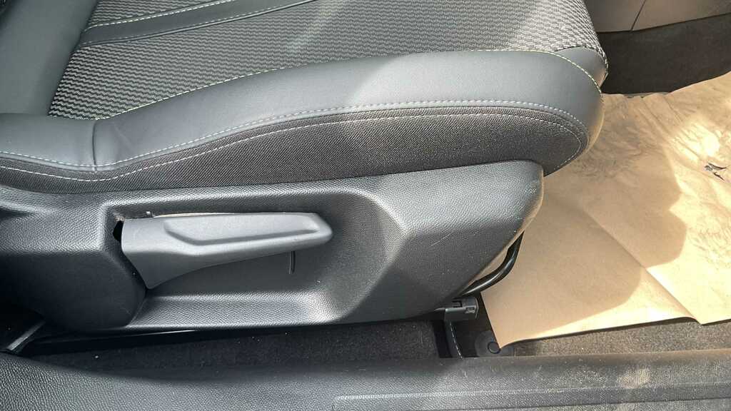Peugeot 2008 2008 Gt Puretech Ss Grey #8