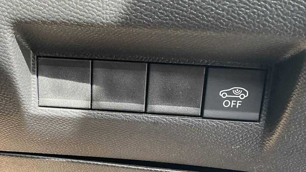Peugeot 2008 2008 Gt Puretech Ss Grey #15
