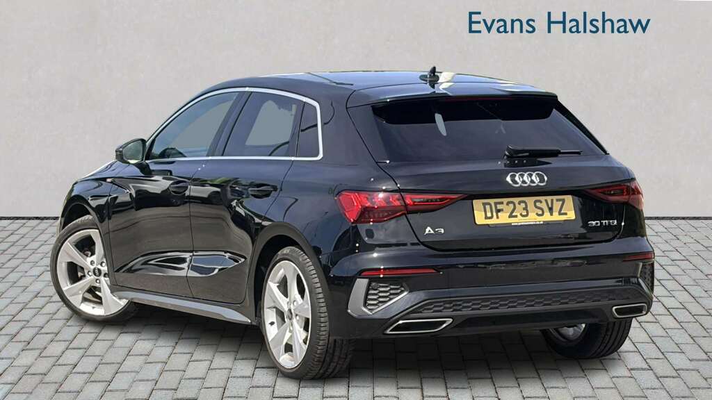 Audi A3 30 Tfsi S Line S Tronic 2023 DF23SVZ Black #2