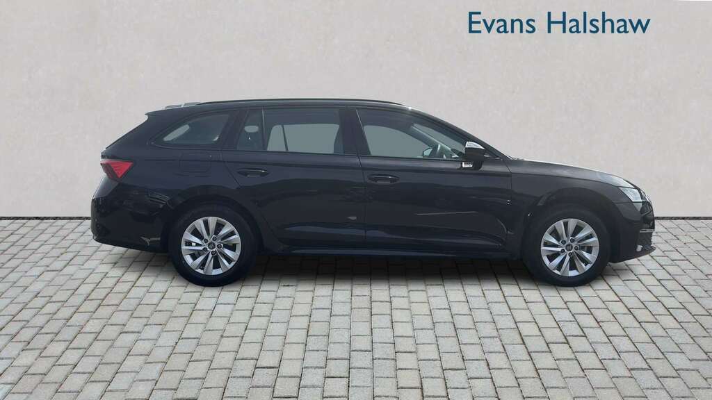 Skoda Octavia 1.5 Tsi Se Technology 2025 Black #6