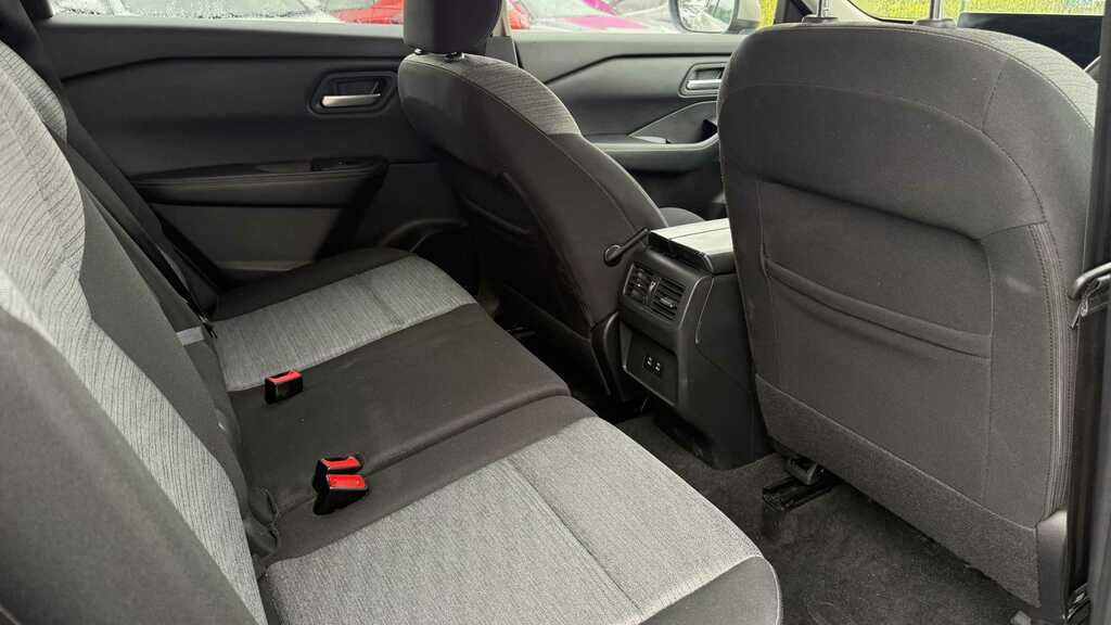 Nissan X-Trail 1.5 Mhev 163 N-connecta 7 Seat Xtronic 2025 Silver #4